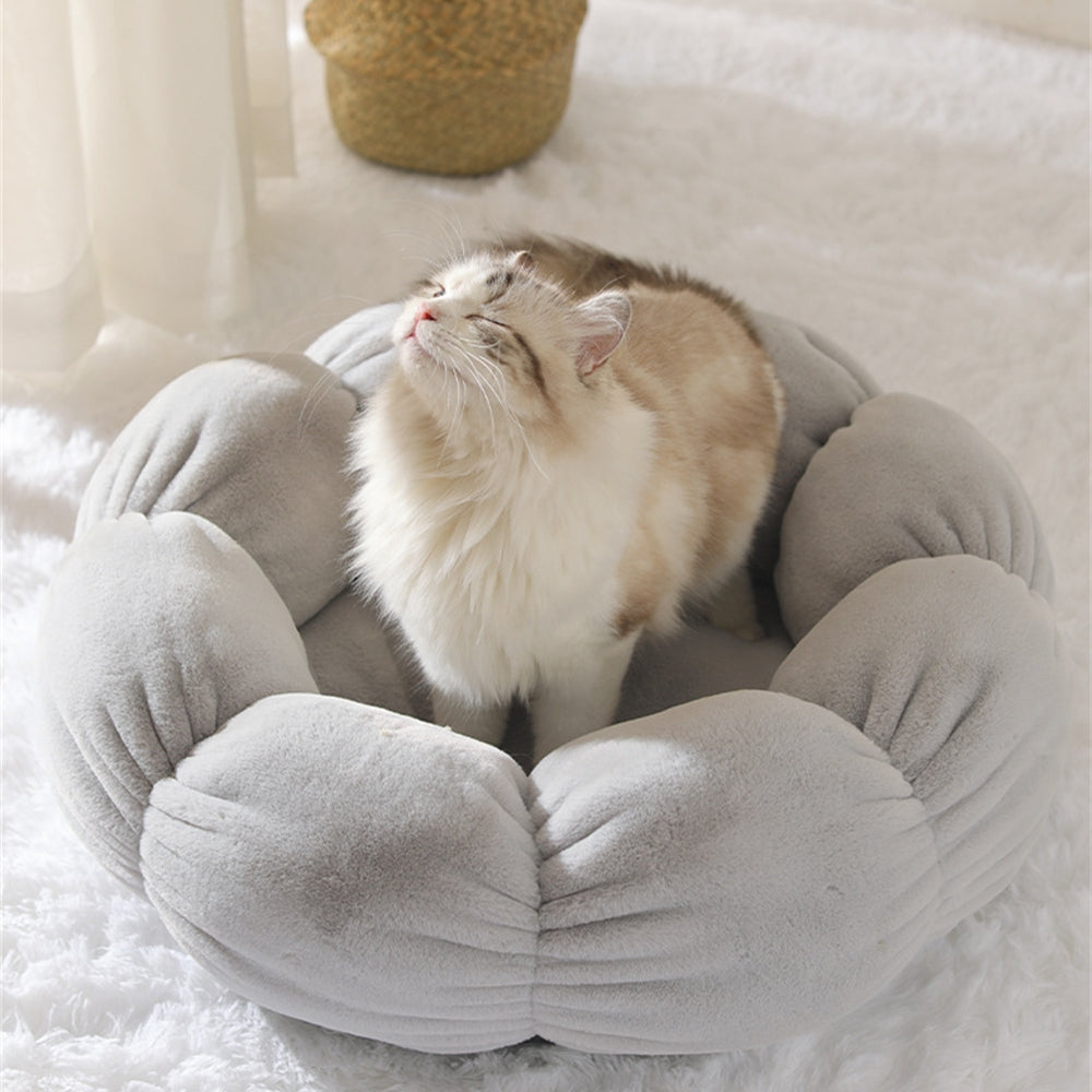 Petal Haven Comfortable Cat Nest Bed (Sunflower Shape)